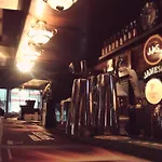 Megalos