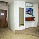 Megalos Hotel