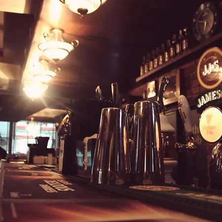 梅加罗斯酒店