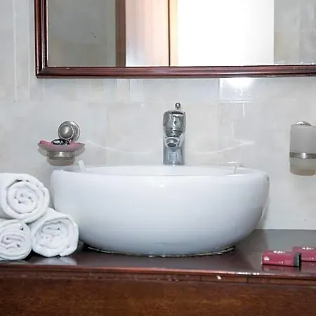 Megalos Hotel 3*